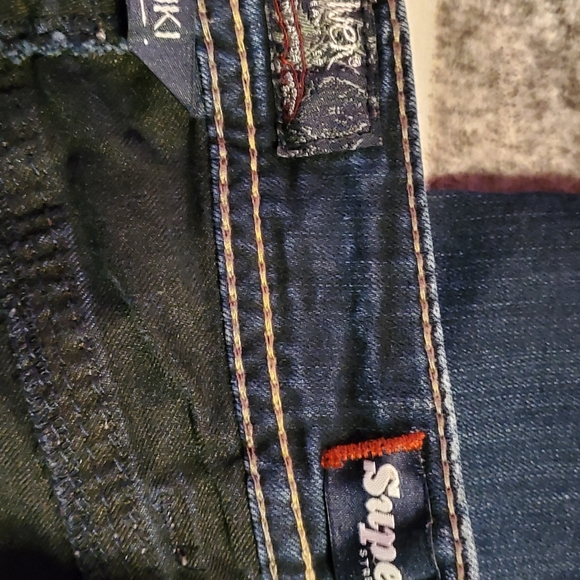 Silver Jeans - Picture 6 of 10